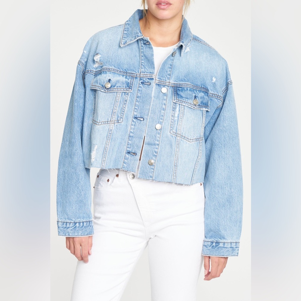 Daze Denim The Main Squeeze Crop Jacket in Throwdown Distressed Large - Picture 2 of 12